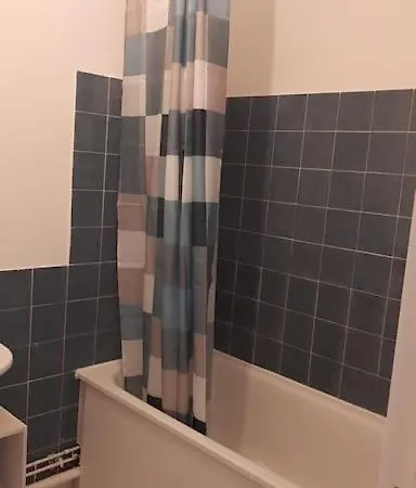T2 Tres Propre Apartment